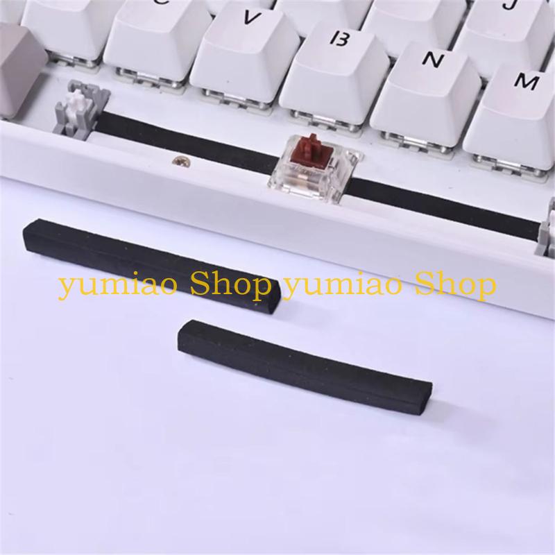 Dải đệm thanh không gian bằng  - đánh giá và giá Gaming Keyboard That Is Quiet