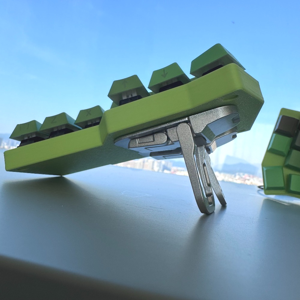 Tenting CorneV4.1 Spilt Keyboa - đánh giá và giá Gaming Keyboard Ergonomic